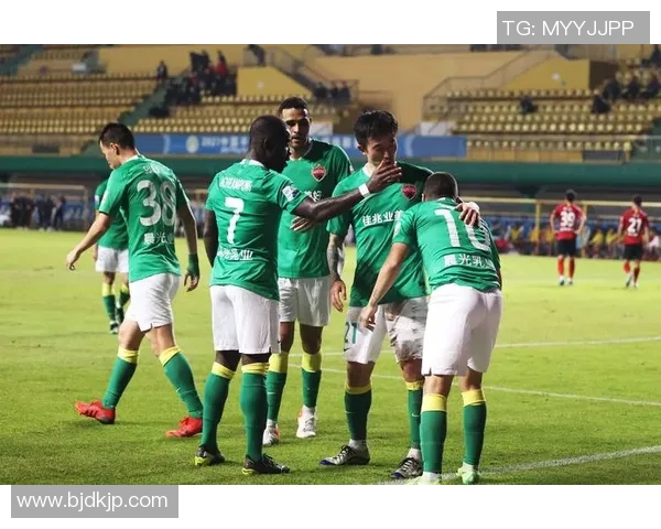 深圳足球队心理素质解析:如何在压力中保持竞技状态与团队凝聚力 深圳足球队心理素质解析:如何在压力中保持竞技状态与团队凝聚力