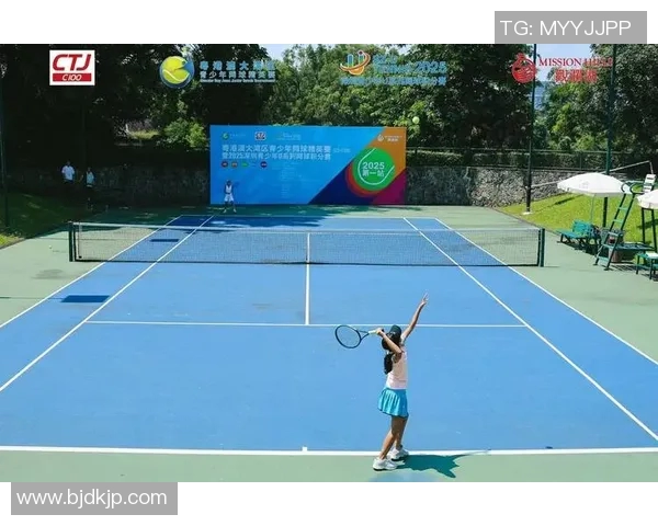 深圳网球队的节奏揭秘：网球巨献背后的训练与激情