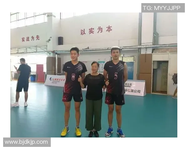 赛后分析:武汉排球队与北京排球队的团队协作表现及启示 赛后分析:武汉排球队与北京排球队的团队协作表现及启示