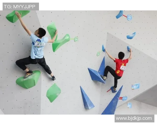 南京攀岩队在攀岩节奏排行榜中荣获第四名展现实力与团队精神