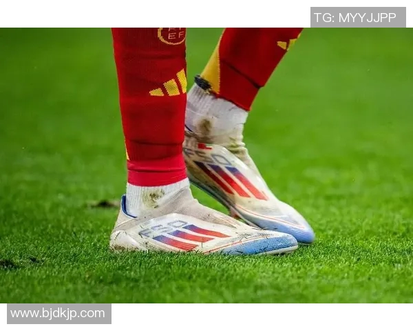 足球明星代言阿迪达斯的魅力与影响力分析