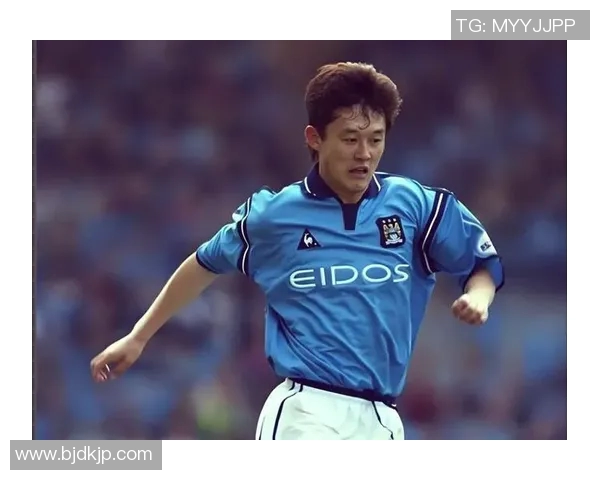 足球明星风采大揭秘及其精彩人生简介与图片展示